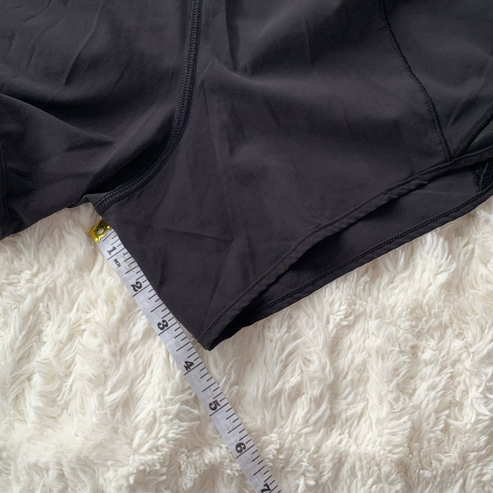 2300.♎️Lululemon hotty hot short 4” - Picture 6 of 7